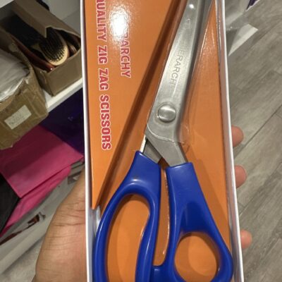 Zigzag scissors